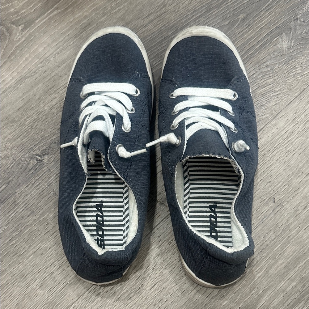 Soda Navy Blue Women's Sneakers 7.5